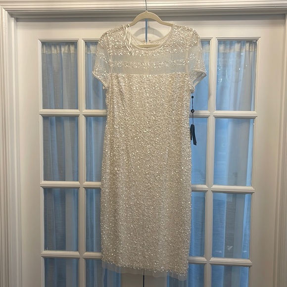 Beautiful NWT Ivory Adrianna Papell 40” dress. - Picture 1 of 4